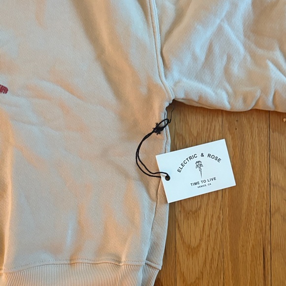 Electric & Rose Cream Textured sun Sweatshirt with balloon sleeves NWT - Picture 3 of 4